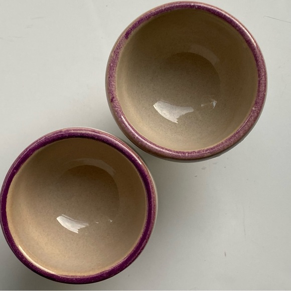 2 Egg Cups Pottery Signed Beige Pink Trim Flowers EUC Breakfast Eggs Easter - Picture 4 of 16